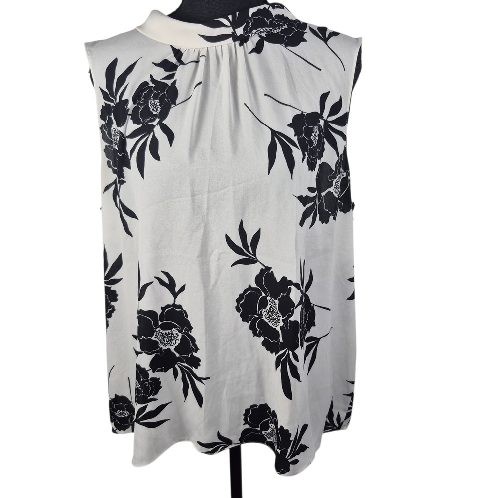 Vince Camuto Black White Floral Sleeveless Blouse Mock Neck Keyhole Back‎ Size L
